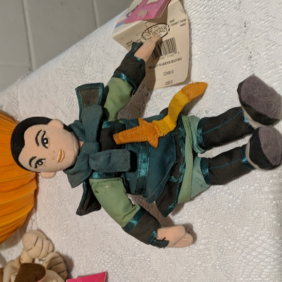 6 piece's from the Mulan Movie NWT - Picture 13 of 15